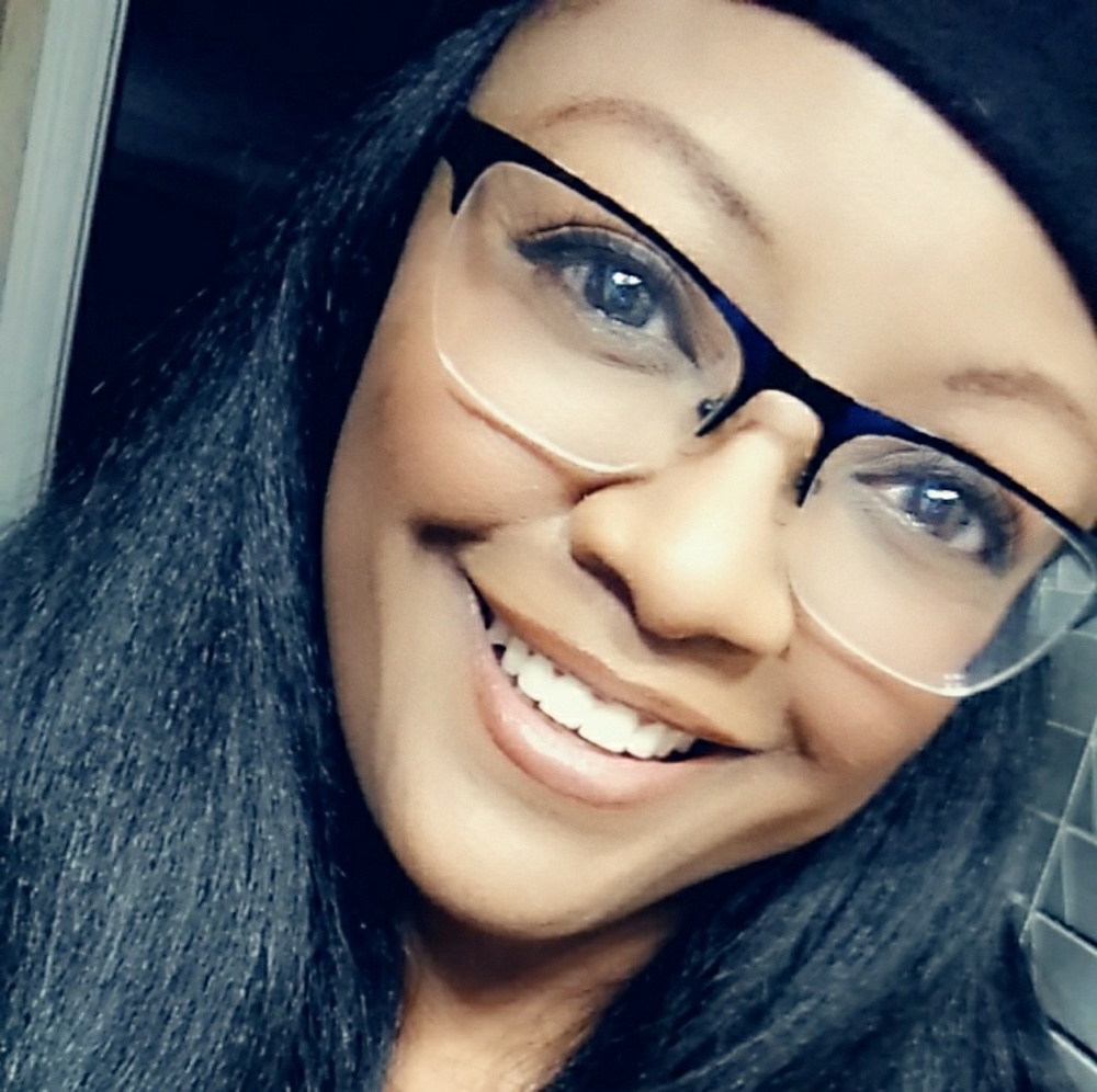 Meet your Posher, Courtney